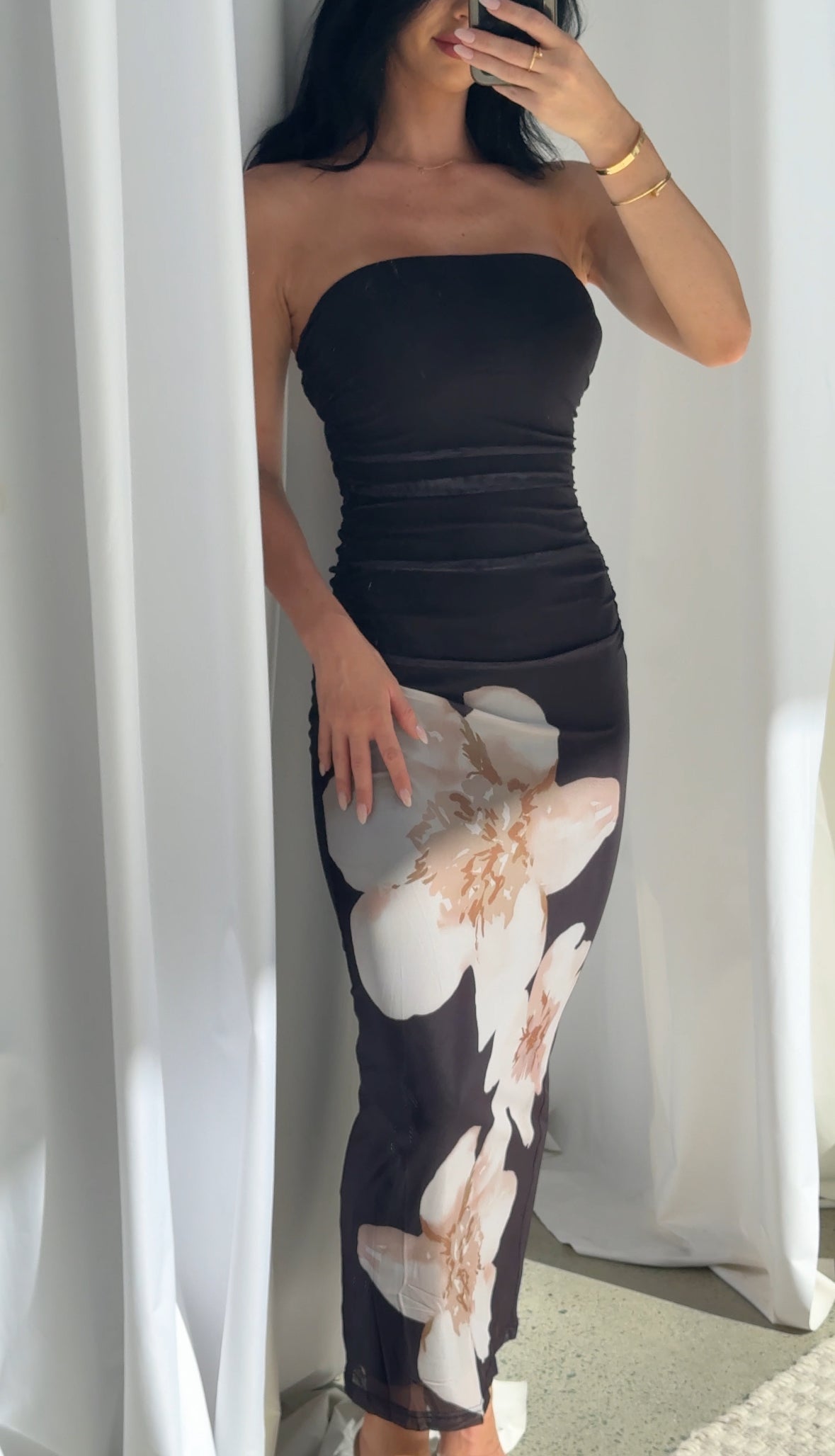 Amara | Elegant Beige Floral Maxi Dress