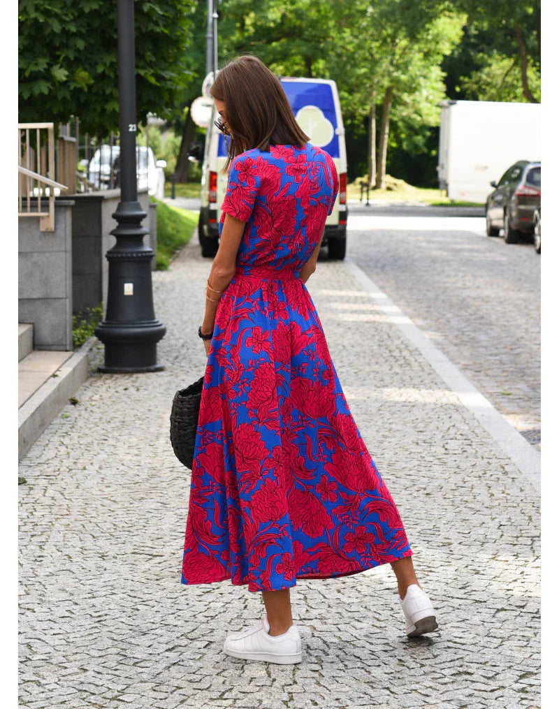 Lila | Stylish V-neck Dress