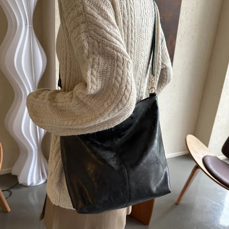 Heidi | Vintage Leather Shoulder Bag
